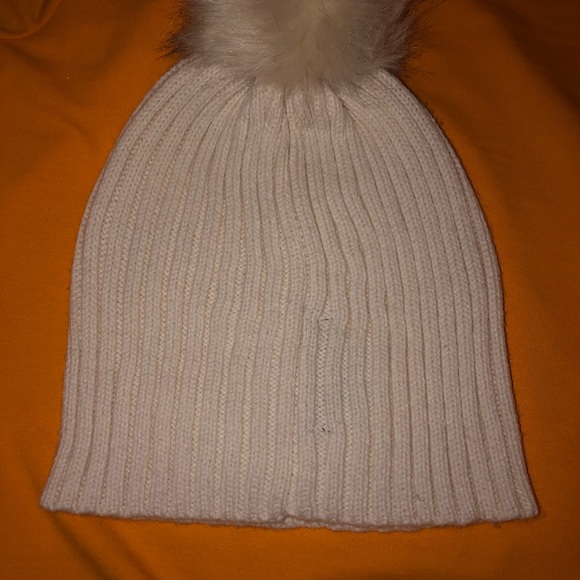 Renee's NYC Accessories | Renee's NYC Access Hat - Picture 2 of 5